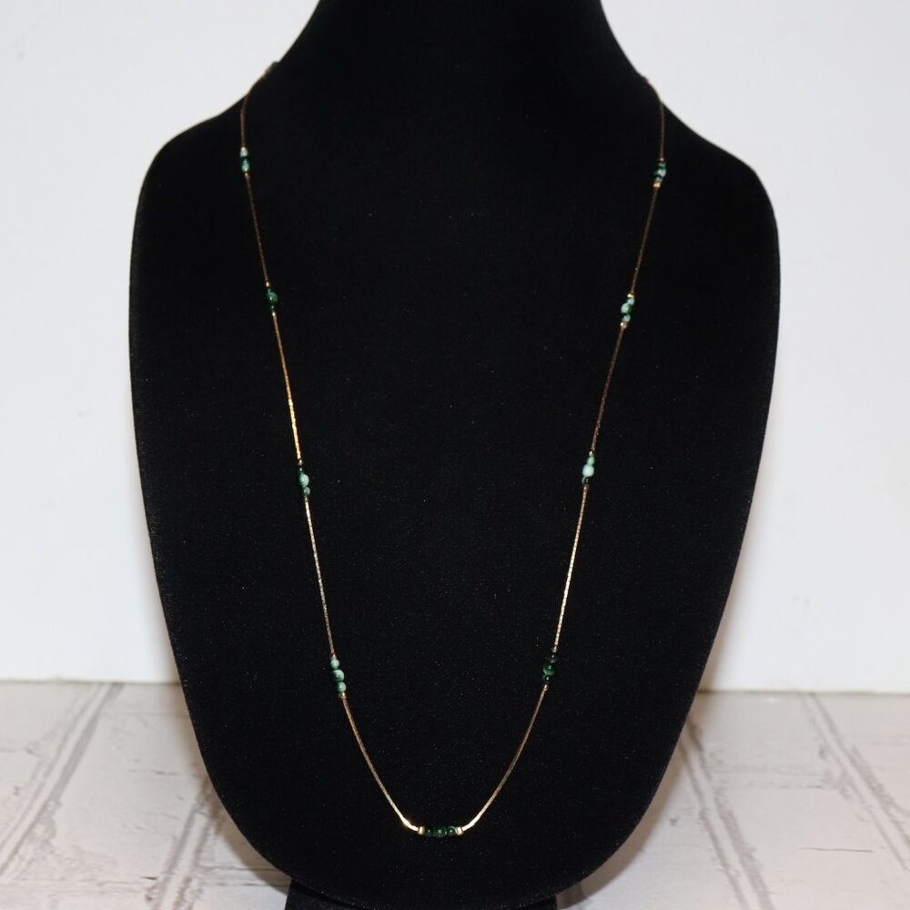 💚 Vintage Gold & Green Beaded Necklace · 30"